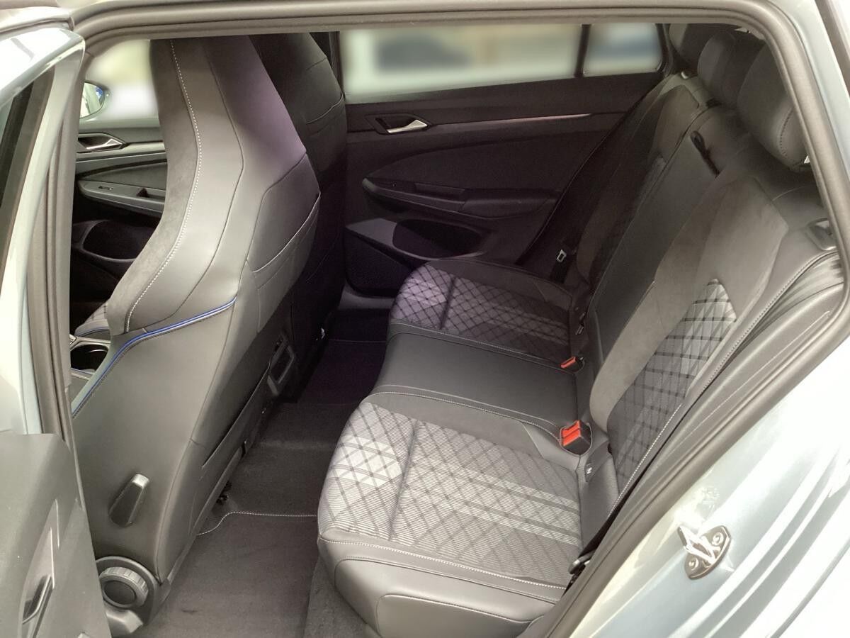 Volkswagen Golf Variant R-Line *SOFORT VERFÜGBAR!* 2,0 l TDI SCR 110 kW (150 PS) 7-Gang-Doppelkupplungsgetriebe DSG