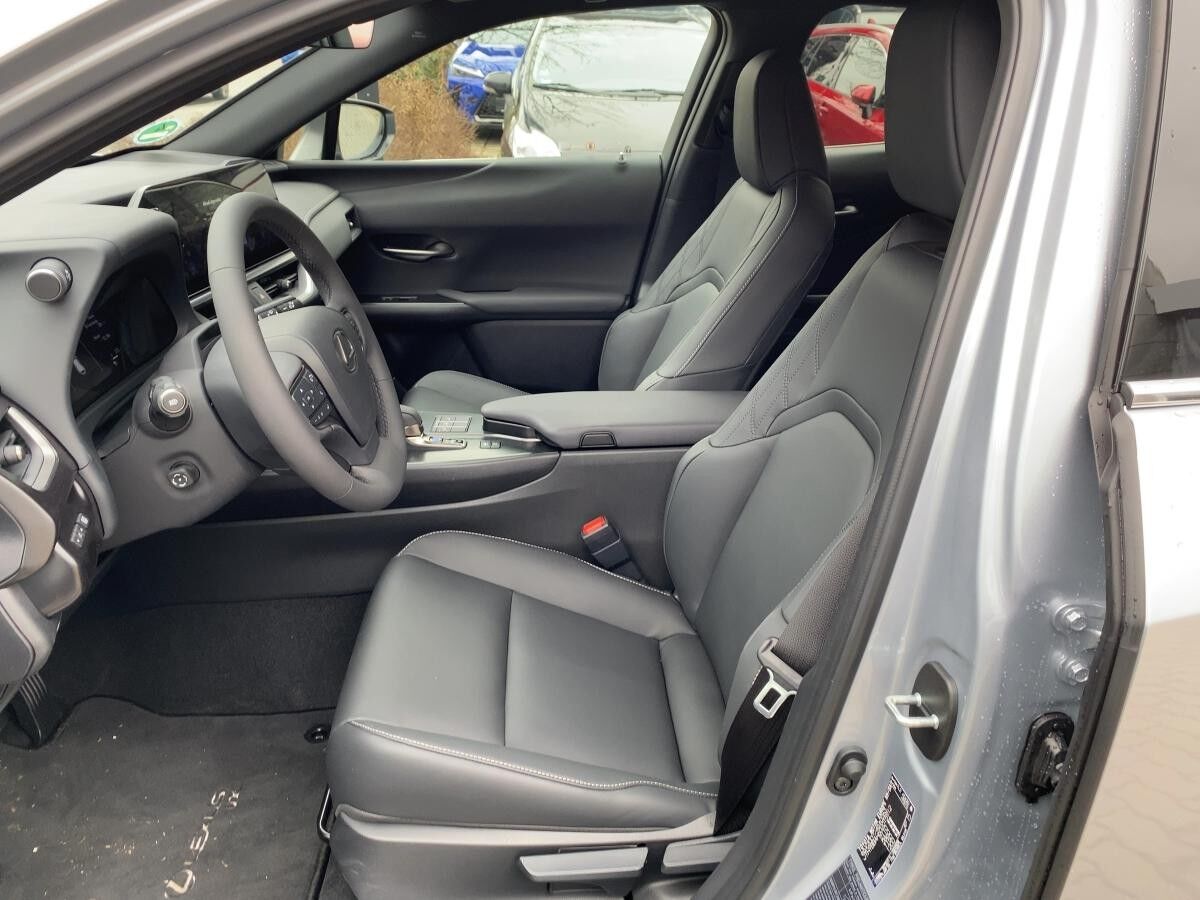 Lexus UX-300h ❤️💥F Sport Design❤️💥 Lexus UX-300h ❤️💥F Sport Design❤️💥