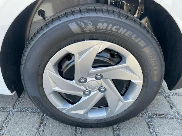 Hyundai i20 Select mit Funktionspaket