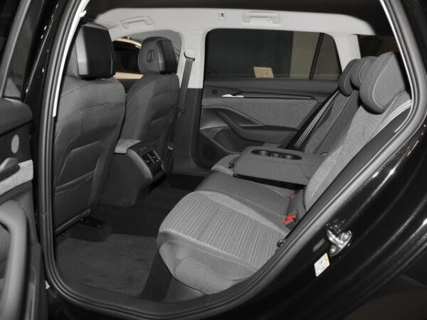 Skoda Superb Combi Selection 2,0 TDI DSG