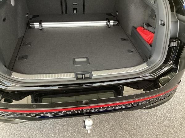 Volkswagen Passat R-Line *SOFORT VERFÜGBAR!* 2,0 l TDI SCR 110 kW (150 PS) 7-Gang-Doppelkupplungsgetriebe DSG