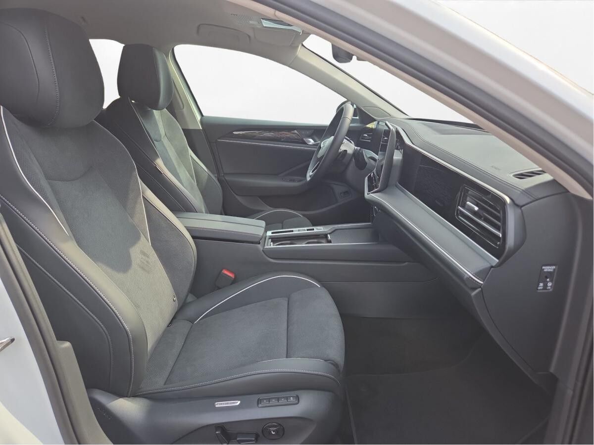 Volkswagen Passat Business 2,0 TDI DSG Volkswagen Passat Business 2,0 TDI DSG