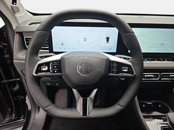 MG HS 1.5 HYBRID+ MY25 LUXURY LEDER 360-GRAD-KAMERA 19-ZOLL-LM