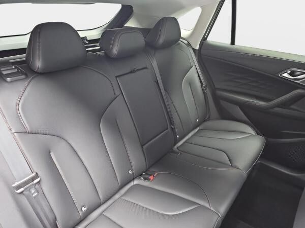 MG HS 1.5 HYBRID+ MY25 LUXURY LEDER 360-GRAD-KAMERA 19-ZOLL-LM
