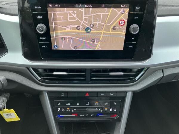 Volkswagen T-Roc LIFE 1.0TSI LED.NAVI.SHZG.APP-C.PDC