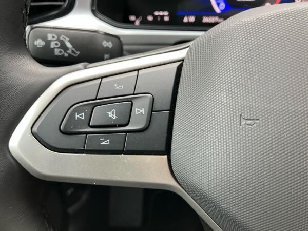 Volkswagen T-Roc LIFE 1.0TSI LED.NAVI.SHZG.APP-C.PDC