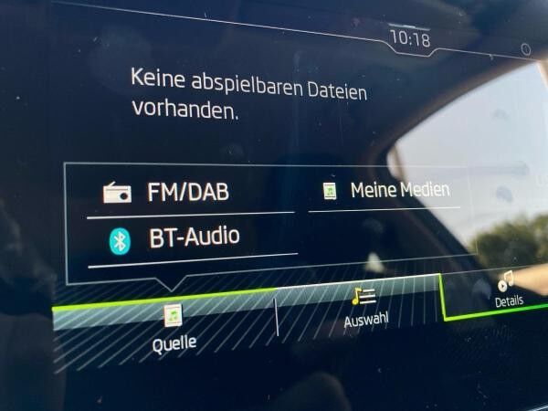Skoda Fabia Essence 1.0TSI LED.SHZ.PDC.BergA.Swing.BT.2xUSB.DAB