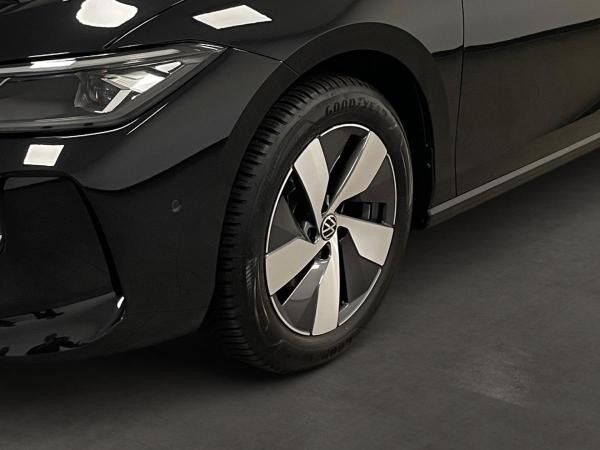 Volkswagen Passat Variant 1.5 eTSI 110 kW Business DSG - LED SHZ AHK Area View Navi IQ Drive DAB+ App-Connect LM