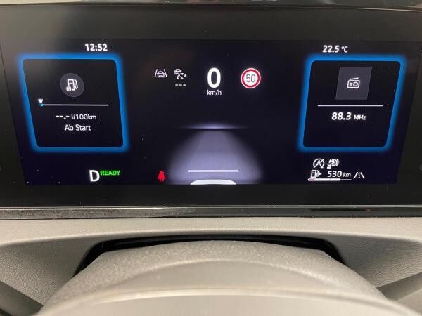Volkswagen Passat Variant 1.5 eTSI 110 kW Business DSG - LED SHZ AHK Area View Navi IQ Drive DAB+ App-Connect LM