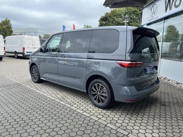 Volkswagen Multivan Motor: 2,0 l TDI SCR Getriebe: 7-Gang-Doppelkupplungsgetriebe Radstand: 3124 mm KÜ kurzer Überhang