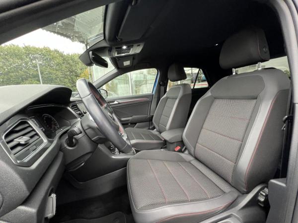 Volkswagen T-Roc 1.5 TSI Sport SHZ+PDC+KLIMA+LED+CARPLAY