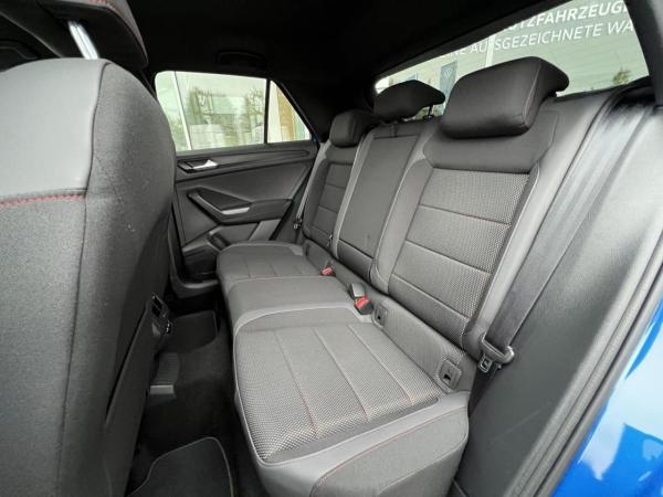 Volkswagen T-Roc 1.5 TSI Sport SHZ+PDC+KLIMA+LED+CARPLAY