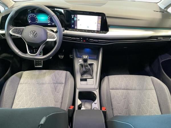 Volkswagen Golf VIII Move 1.0 TSI ACC DynLicht. LED
