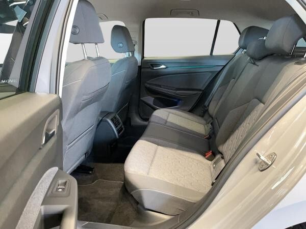 Volkswagen Golf VIII Move 1.0 TSI ACC DynLicht. LED