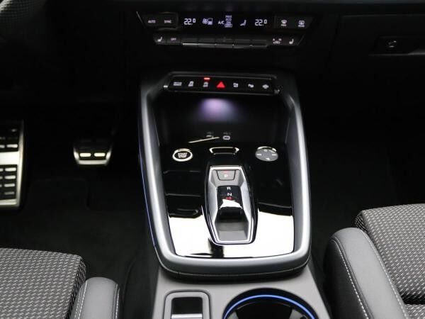 Audi A3 Sportback S-line 35 TDI S-tronic | AHK,ACC,Navi