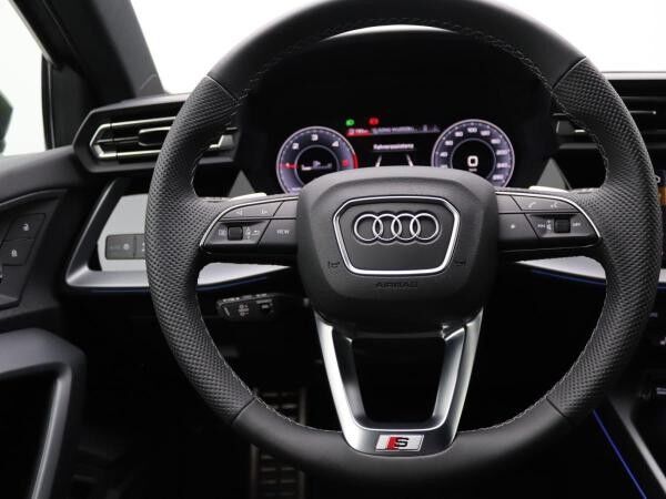 Audi A3 Sportback S-line 35 TDI S-tronic | AHK,ACC,Navi