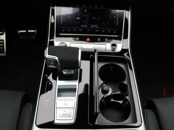 Audi RS Q8 SUV performance | Vmax305,Pano,Carbon-Paket