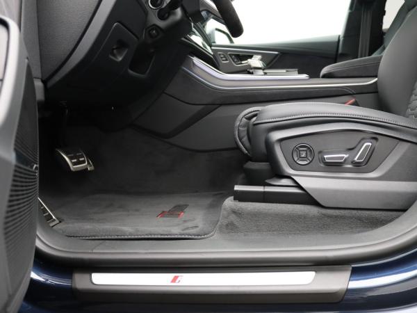 Audi RS Q8 SUV performance | Vmax305,Pano,Carbon-Paket