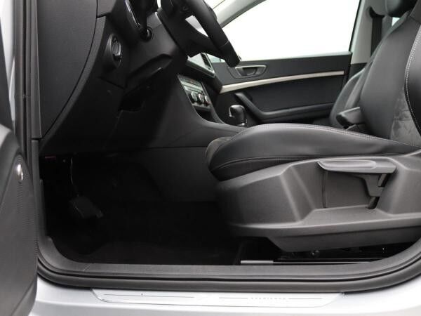 Seat Ateca Xperience 2.0 TDI DSG / Navi, Beats, AHK