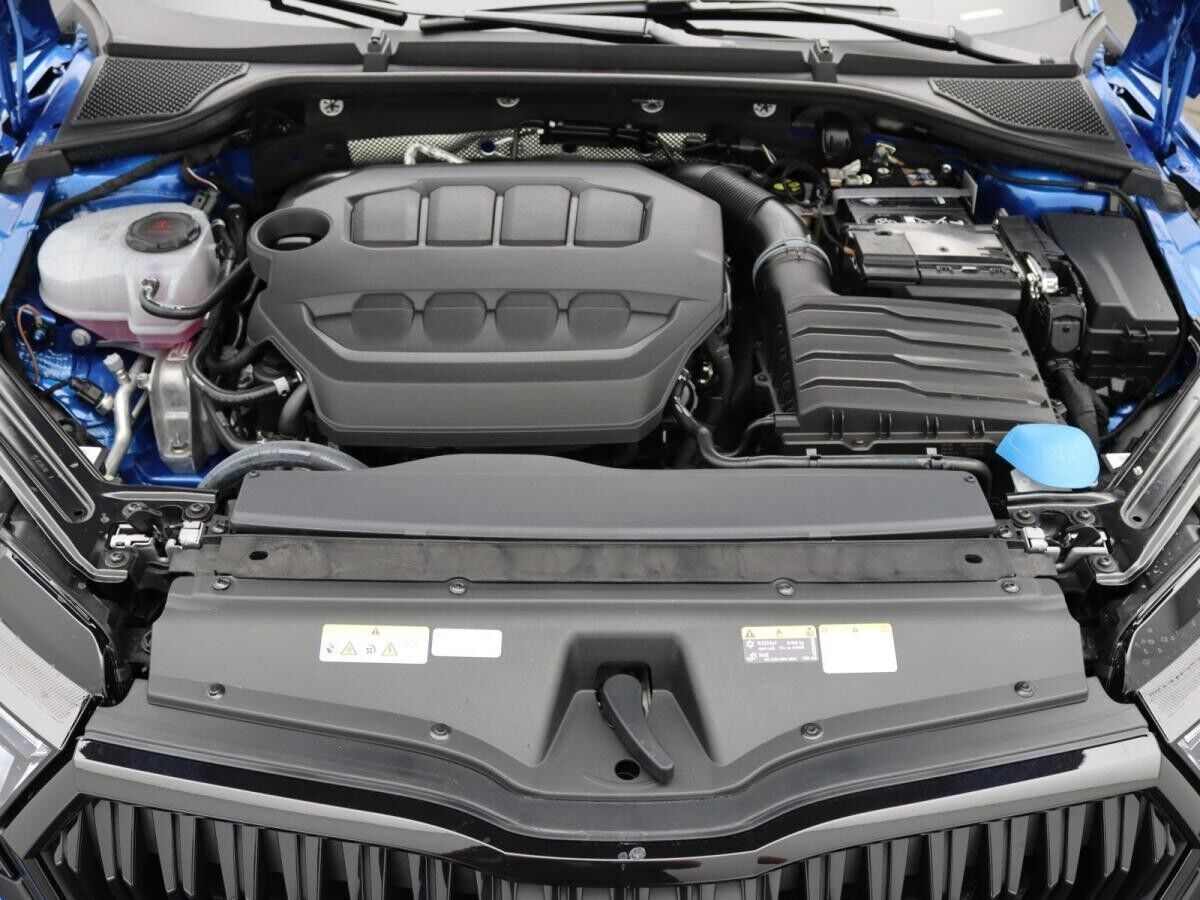 Skoda Octavia Combi Sportline 2.0 TSI 4x4 DSG / Matrix