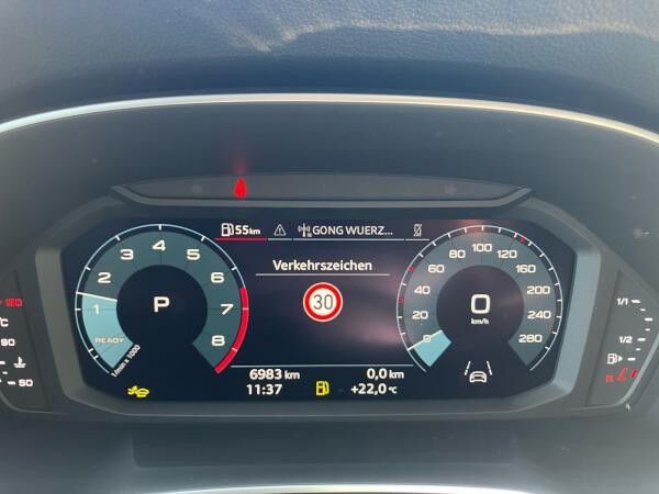 Audi Q3 advanced 35 TFSI S-tronic / Connect, AHK, ACC