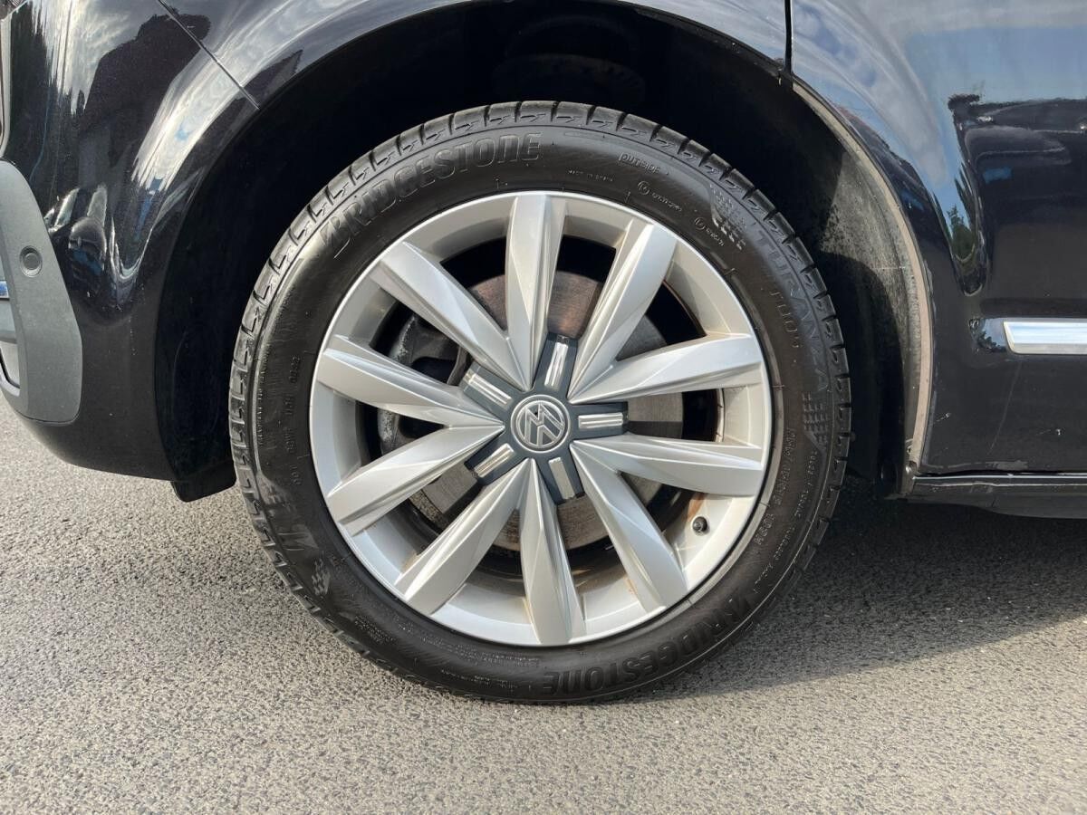 Volkswagen T6.1 Multivan Highline 4M DSG/ Standh, Navi, LED