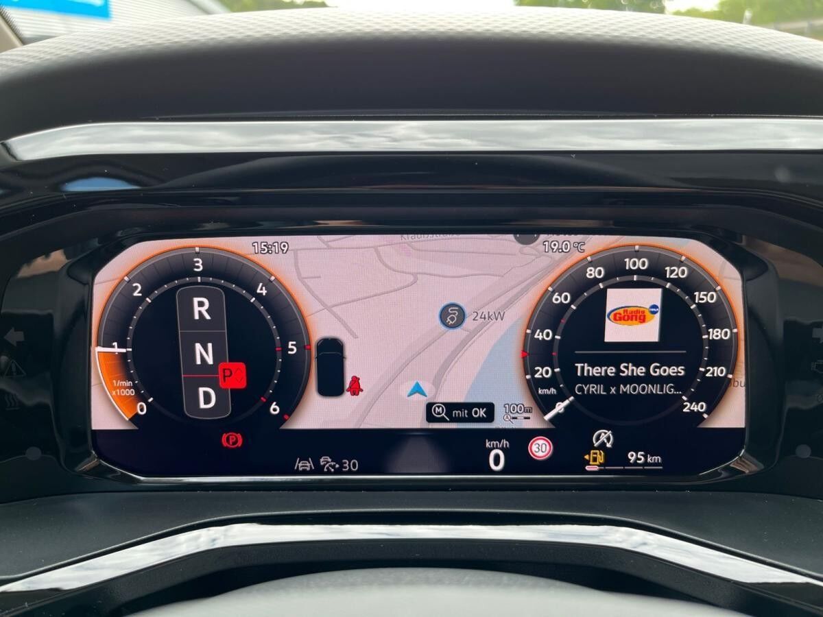 Volkswagen Multivan Langversion Edition DSG / Pano, Matrix