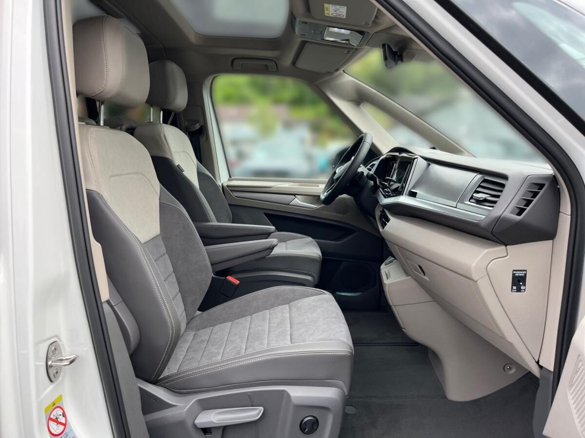 Volkswagen Multivan Langversion Edition DSG / Pano, Matrix