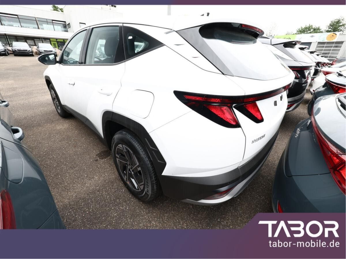 Hyundai TUCSON 1.6 HEV 215 DCT LED Nav Kam PDC Keyl LFA Hyundai TUCSON 1.6 HEV 215 DCT LED Nav Kam PDC Keyl LFA