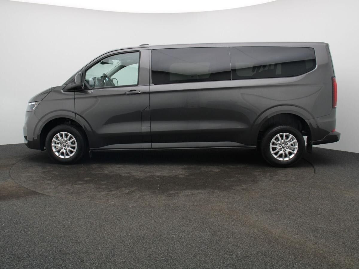 Volkswagen Caravelle Life / 9-Sitze, App, AHK, RFK, LED