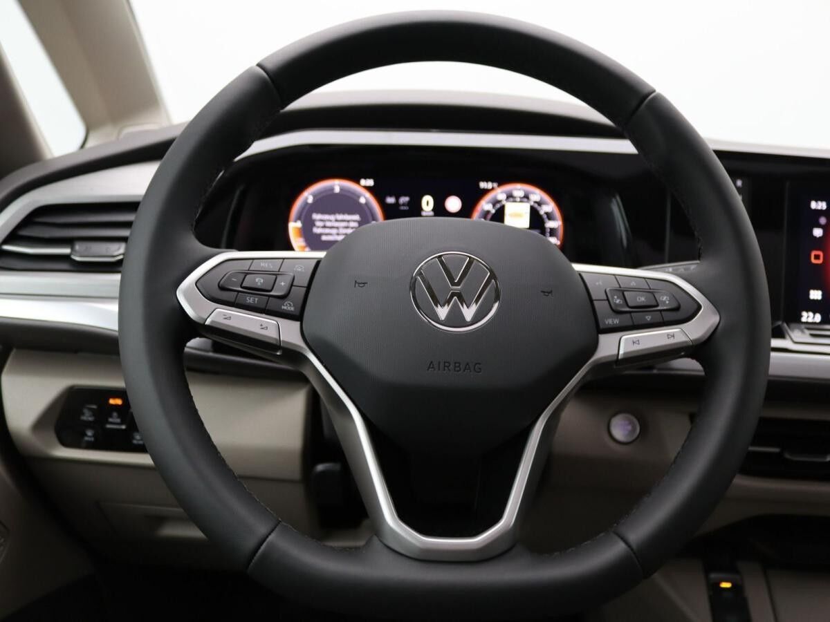 Volkswagen Multivan lang Edition DSG/ Pano, Standh,AHK, RFK