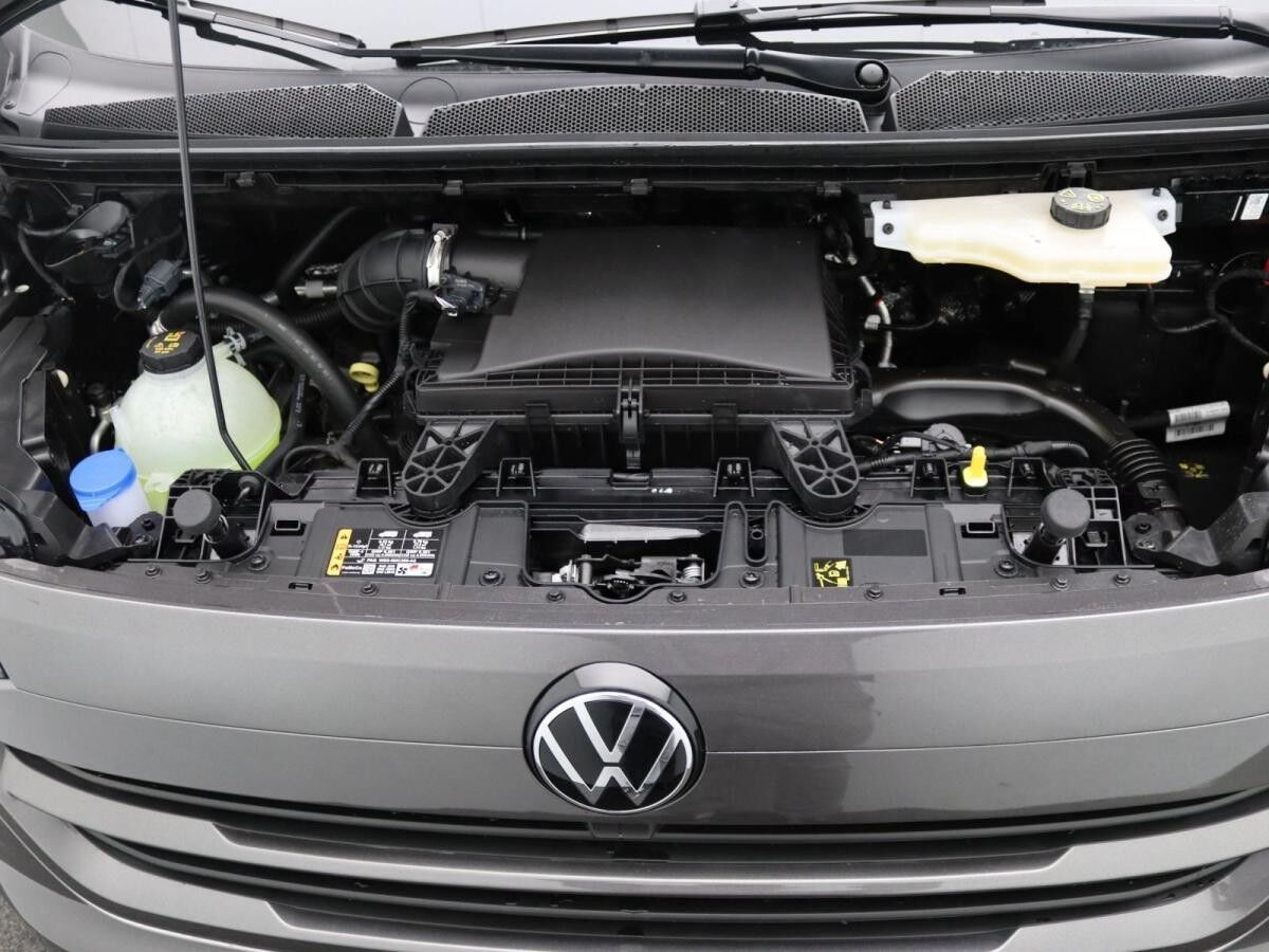 Volkswagen Caravelle Life / 9-Sitze, App, AHK, RFK, LED