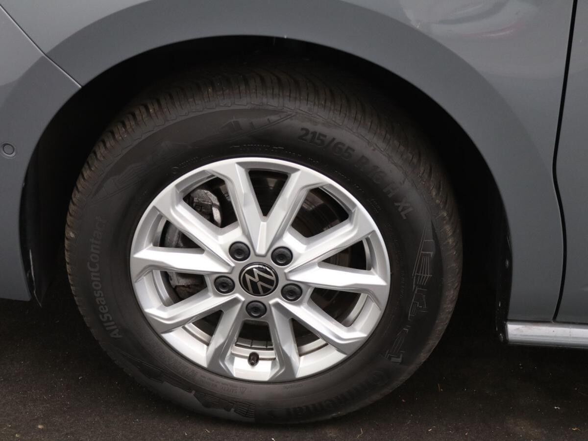 Volkswagen Multivan Langversion Life DSG/ Pano, Matrix, AHK