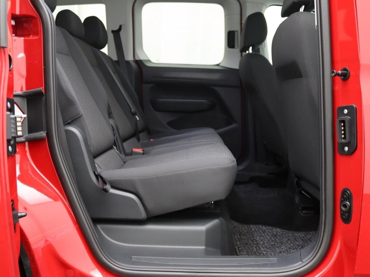 Volkswagen Caddy Kombi 2.0 TDI / Tempomat, PDC, AppConnect