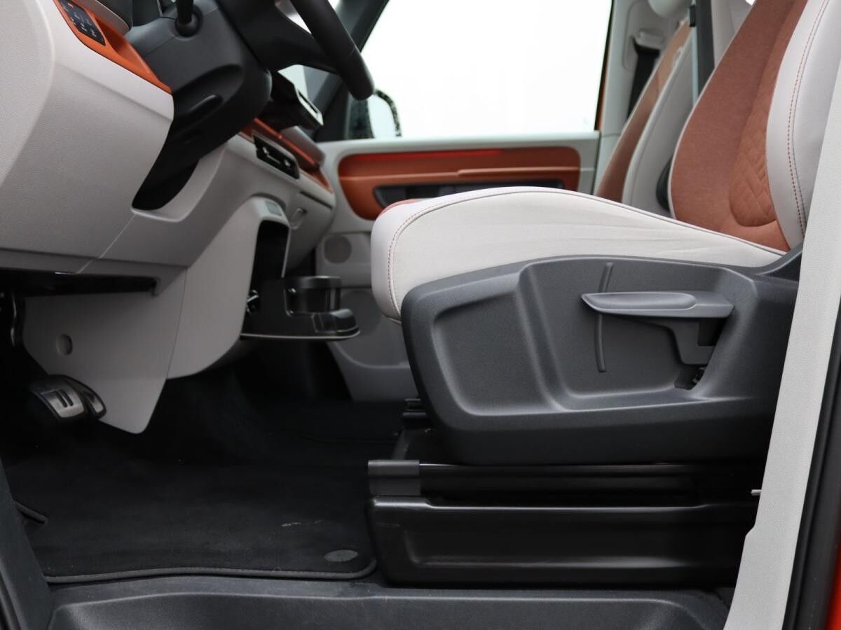 Volkswagen ID.Buzz Pro/ Navi, Matrix, Design, 360°,AHK, CCS
