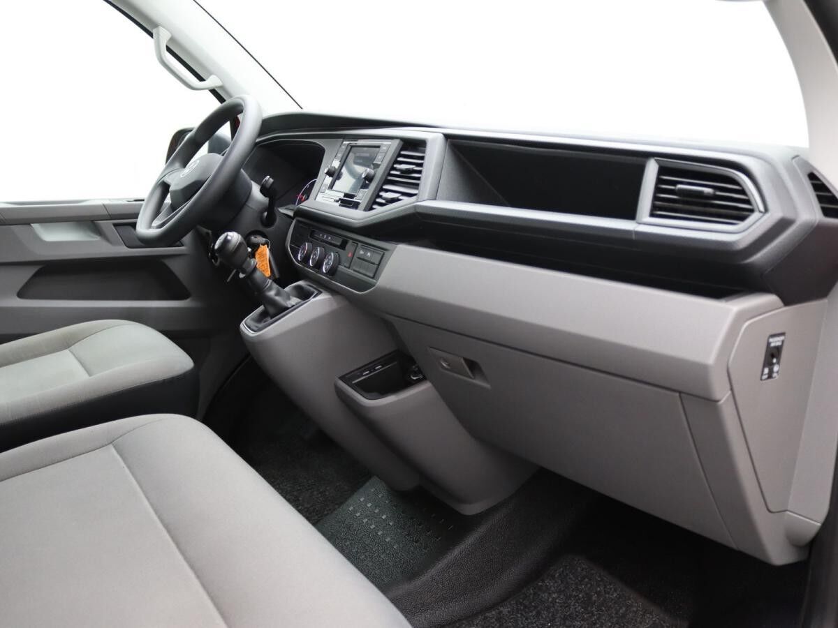 Volkswagen T6.1 Kombi / 9-Sitze, AppConnect, Bluetooth, PDC