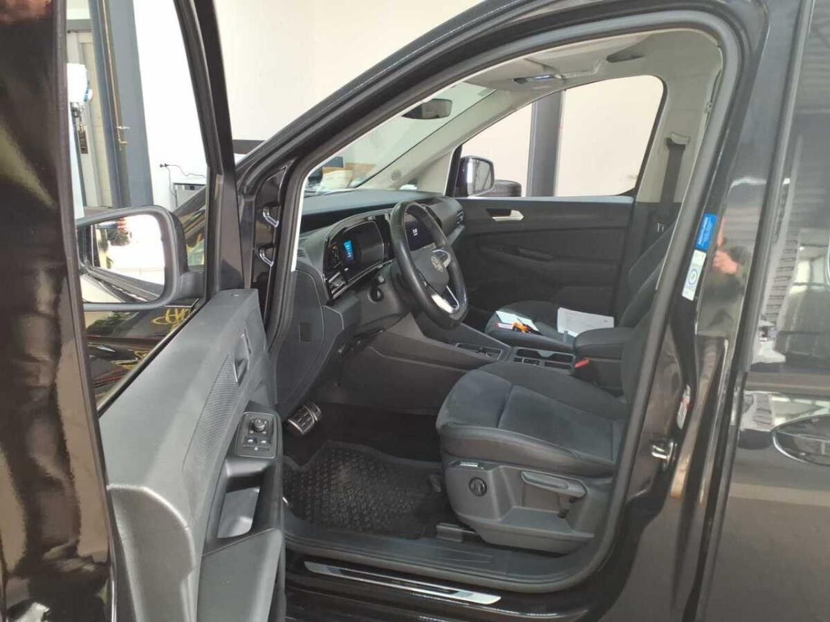 Volkswagen Caddy Kombi Style DSG / Navi, Standh, AHK, RFK