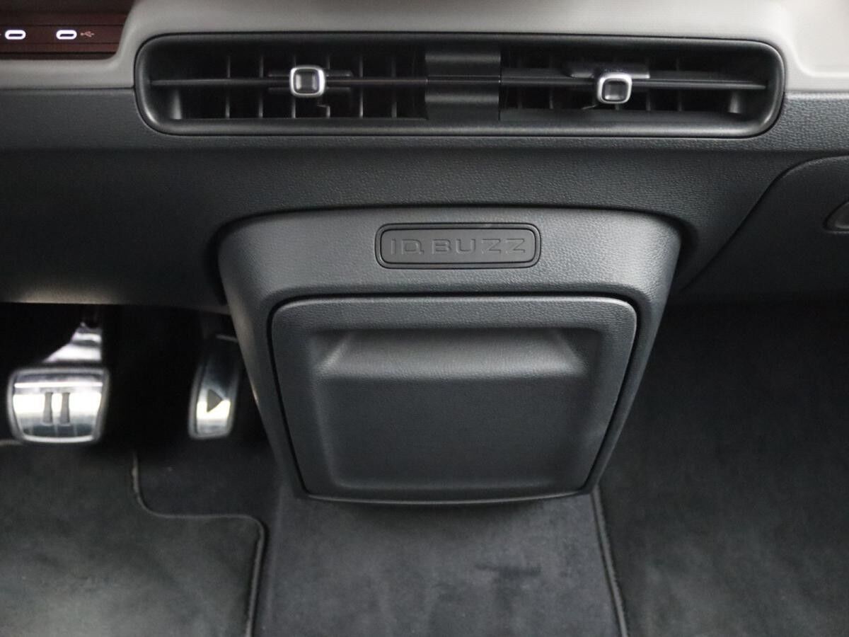 Volkswagen ID.Buzz / Standklima, Navi, Matrix, 360°, AHK