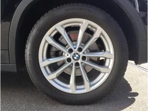 BMW X3 xDrive30i LUXURY+PANO+HUD+AHK+LED+KAMERA
