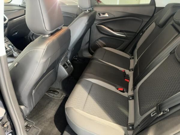 Opel Grandland Facelift 1.2 T GS AHK+LED+Navi+SHZ+LM