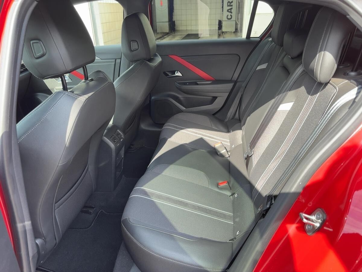 Opel Astra L 1.6 Turbo Plugin GS Line ACC+LED+Navi+LM