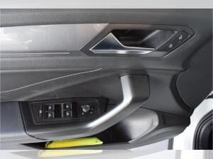 Volkswagen T-Roc Style 1.5 TSI DSG AHK PDC SHZ Klima Navi