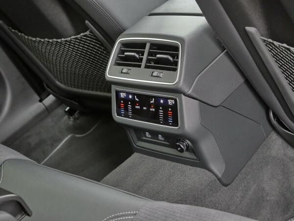 Audi A6 Avant 55 TFSIe S line Matrix*B&O*HuD*360°*