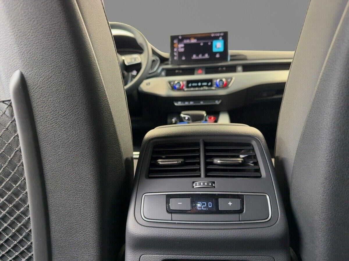 Audi A4 Avant 40 TFSI S line S tronic