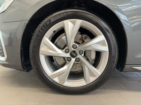 Audi A4 Avant 40 TFSI S line S tronic