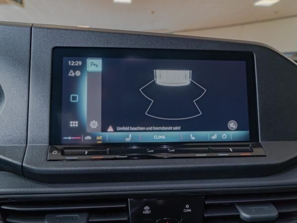 Volkswagen Caddy Cargo **mit Regalsystem**