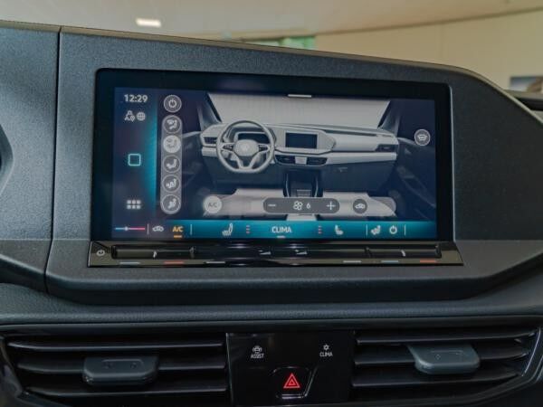 Volkswagen Caddy Cargo **mit Regalsystem**