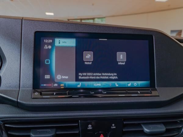 Volkswagen Caddy Cargo **mit Regalsystem**