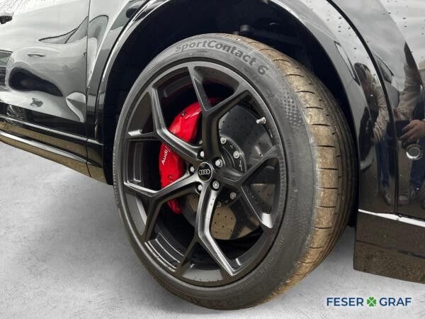 Audi RS Q8 SUV performance tiptronic
