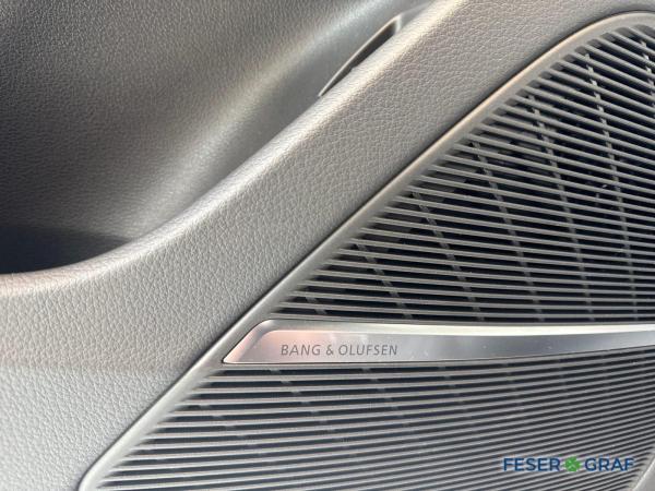 Audi RS Q8 performance 305km/h-KERMAIK-PANO-AHK-HuD